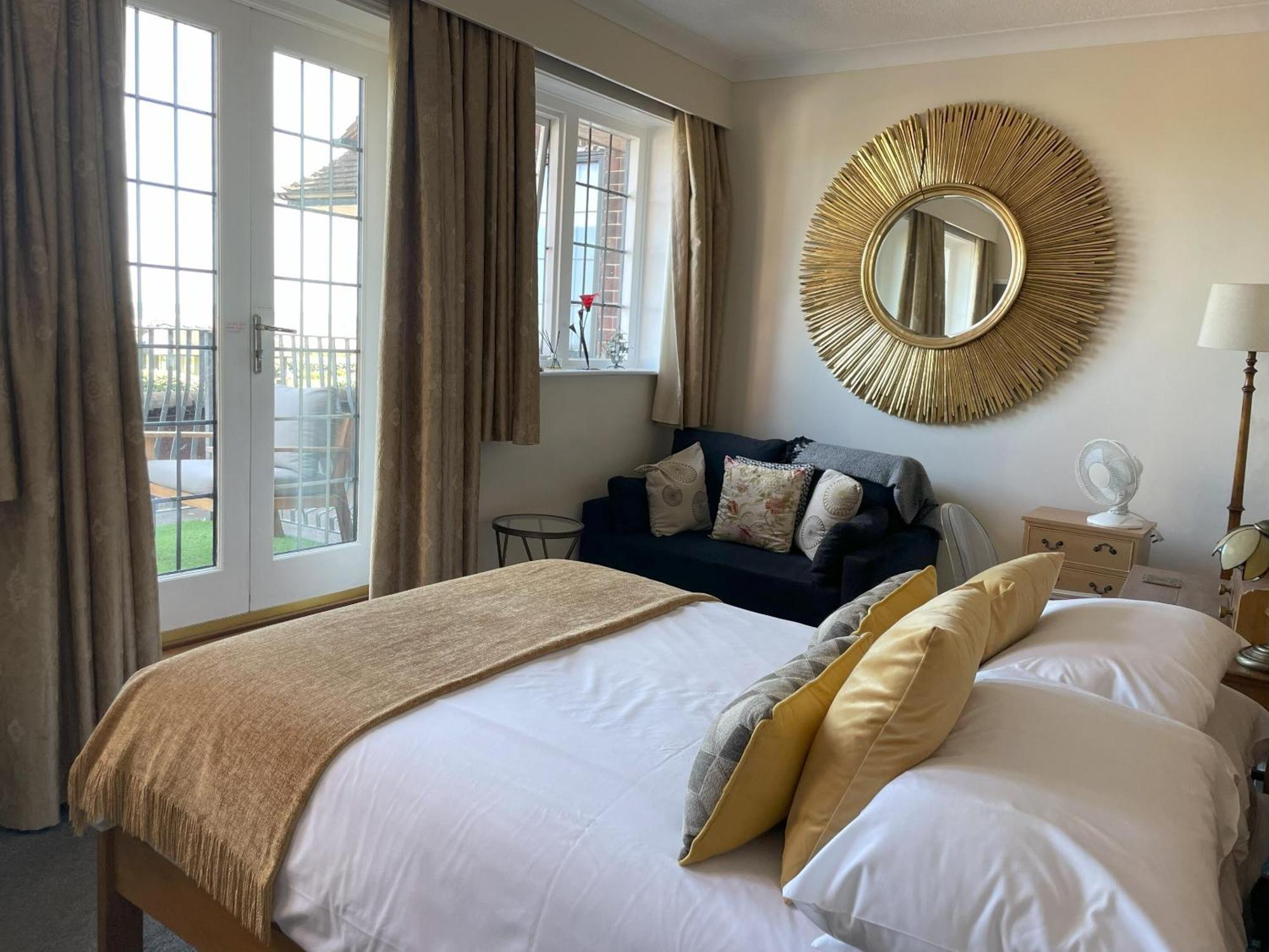 Hotel Knights Court Great Yarmouth Esterno foto