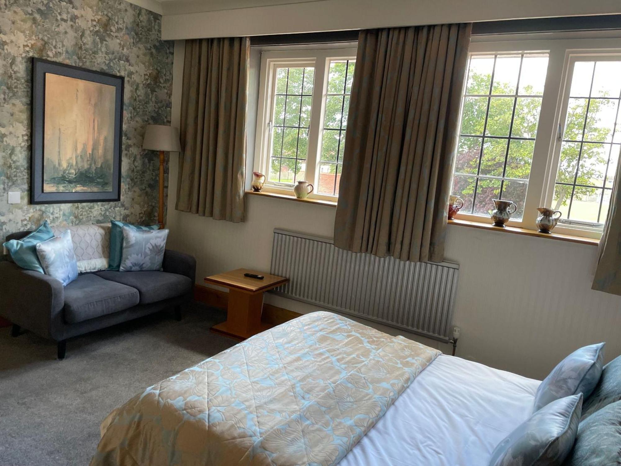 Hotel Knights Court Great Yarmouth Esterno foto